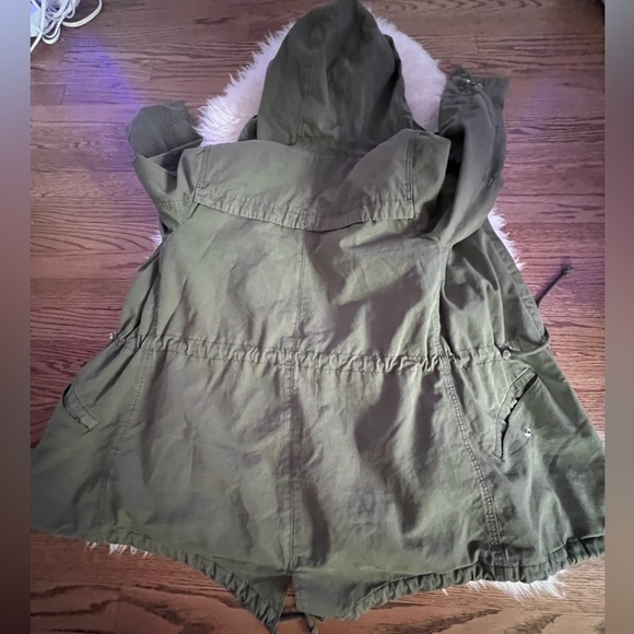 Army green jacket - Picture 2 of 5